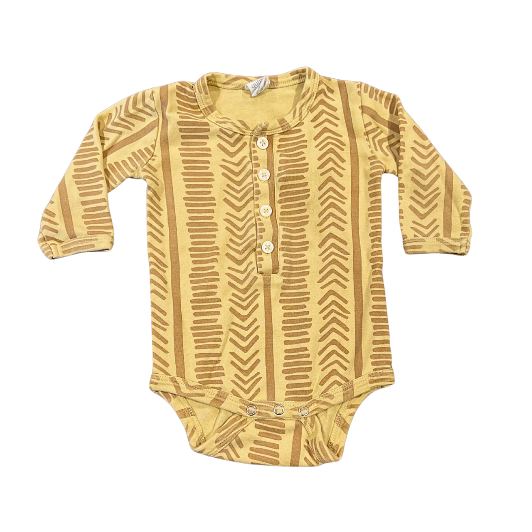 Kate Quinn Onesie 6-12M